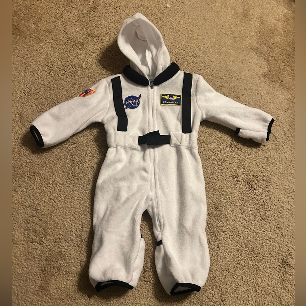 NWOT - Astronaut fleece bunting | Size: 3-6 months